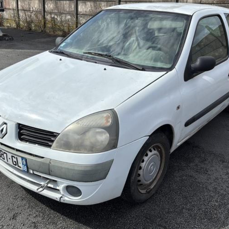 Reservoir essence RENAULT CLIO 2 CAMPUS Photo n°18