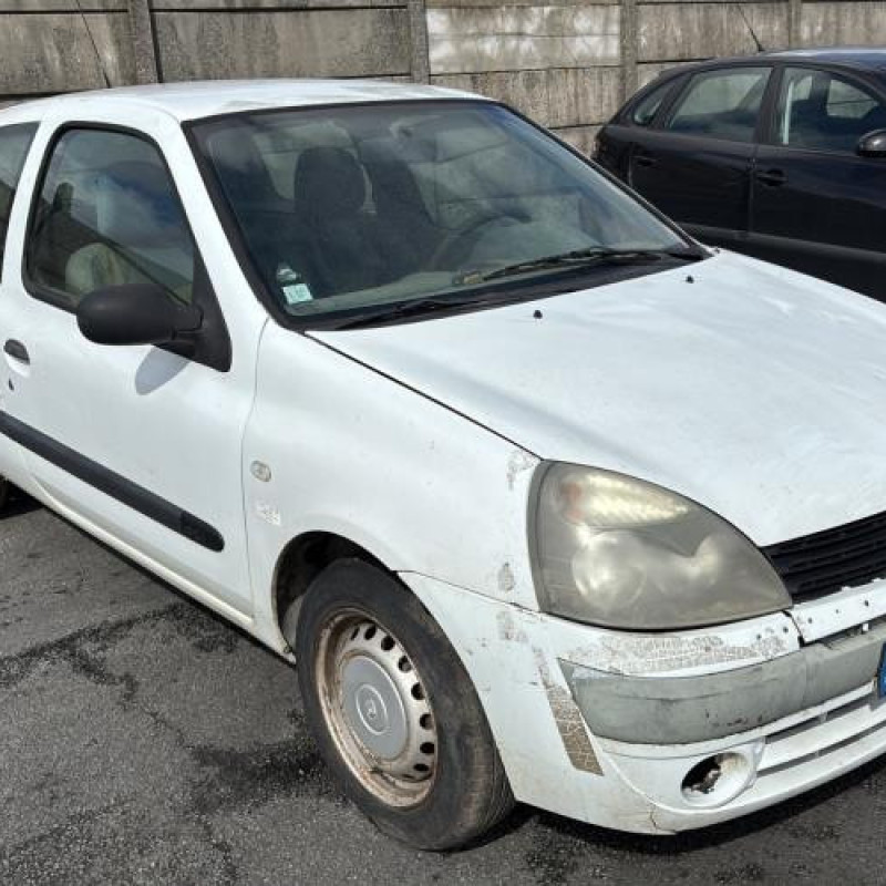 Reservoir essence RENAULT CLIO 2 CAMPUS Photo n°19