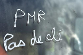 Baguette de porte arriere droite RENAULT MASTER 2