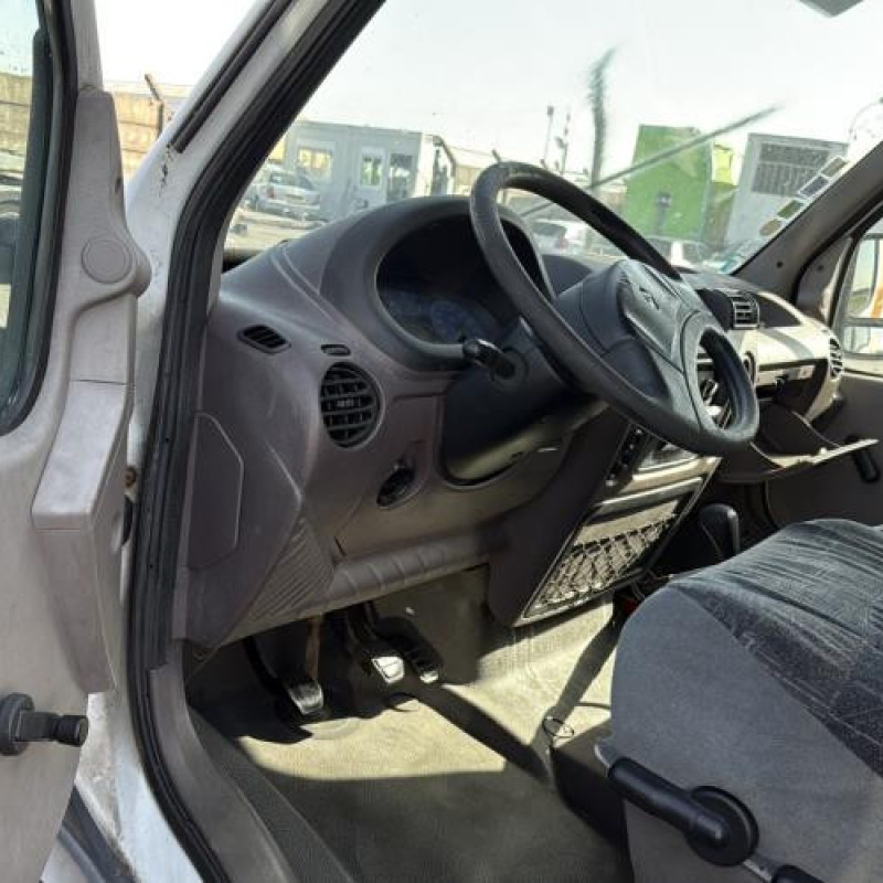 Baguette de porte arriere droite RENAULT MASTER 2 Photo n°9