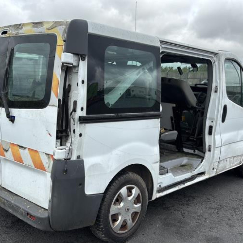 Debitmetre RENAULT TRAFIC 2 Photo n°3