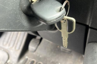 Pompe à carburant RENAULT MASTER 3