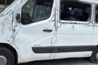 Pompe à carburant RENAULT MASTER 3