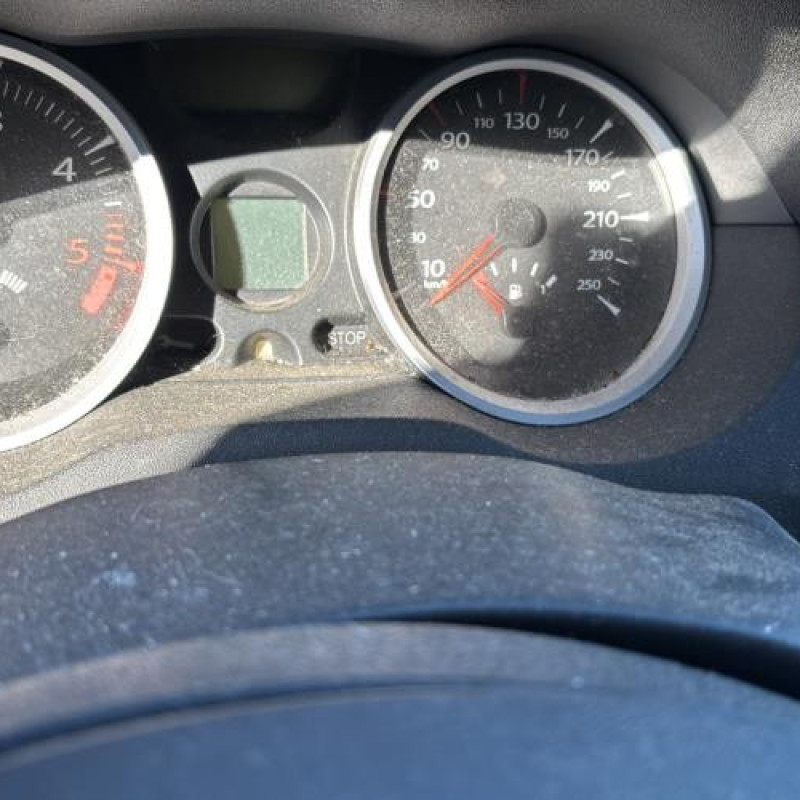 Debitmetre RENAULT MEGANE 2 Photo n°17