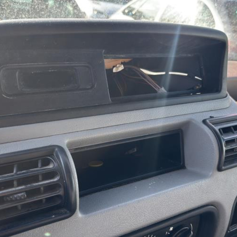 Amortisseur avant droit RENAULT MASTER 2 Photo n°17