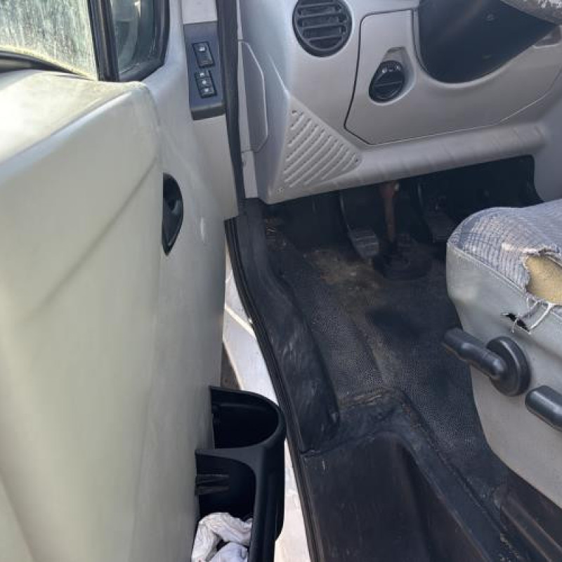 Amortisseur avant gauche RENAULT MASTER 2 Photo n°9