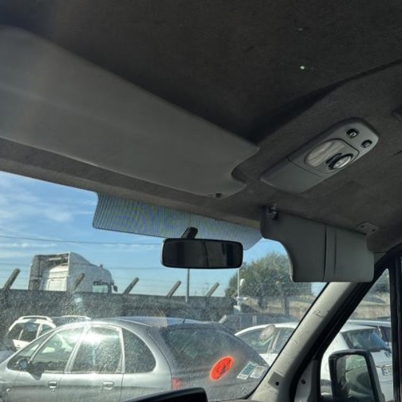 Amortisseur avant gauche RENAULT MASTER 2 Photo n°13