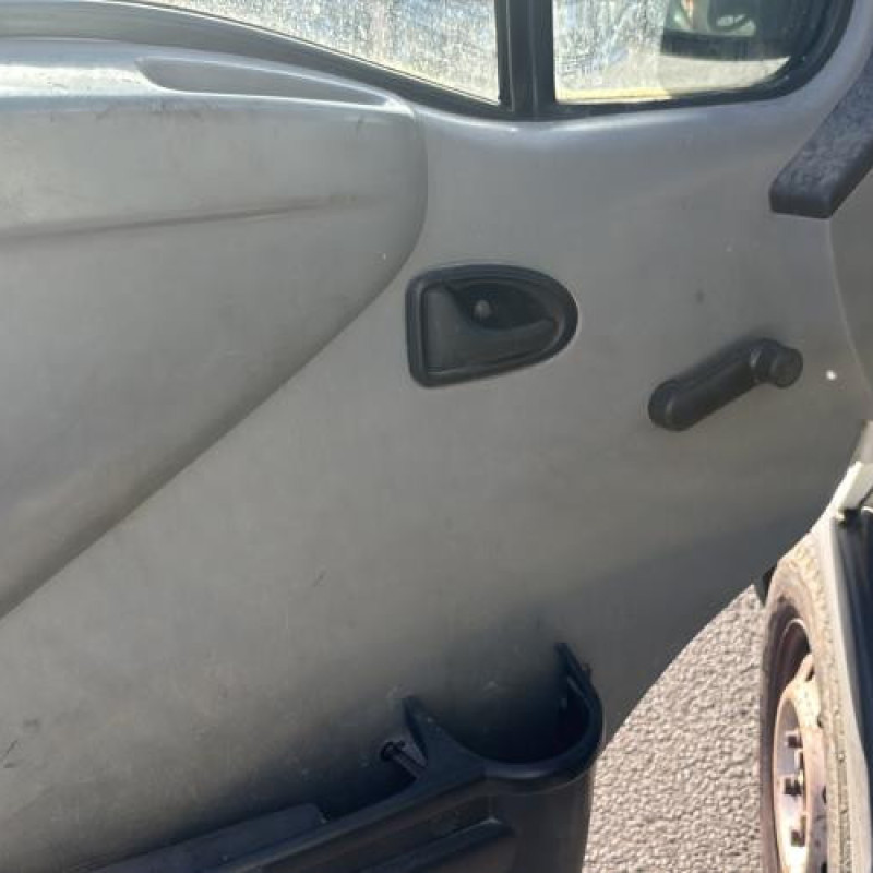 Amortisseur avant gauche RENAULT MASTER 2 Photo n°10