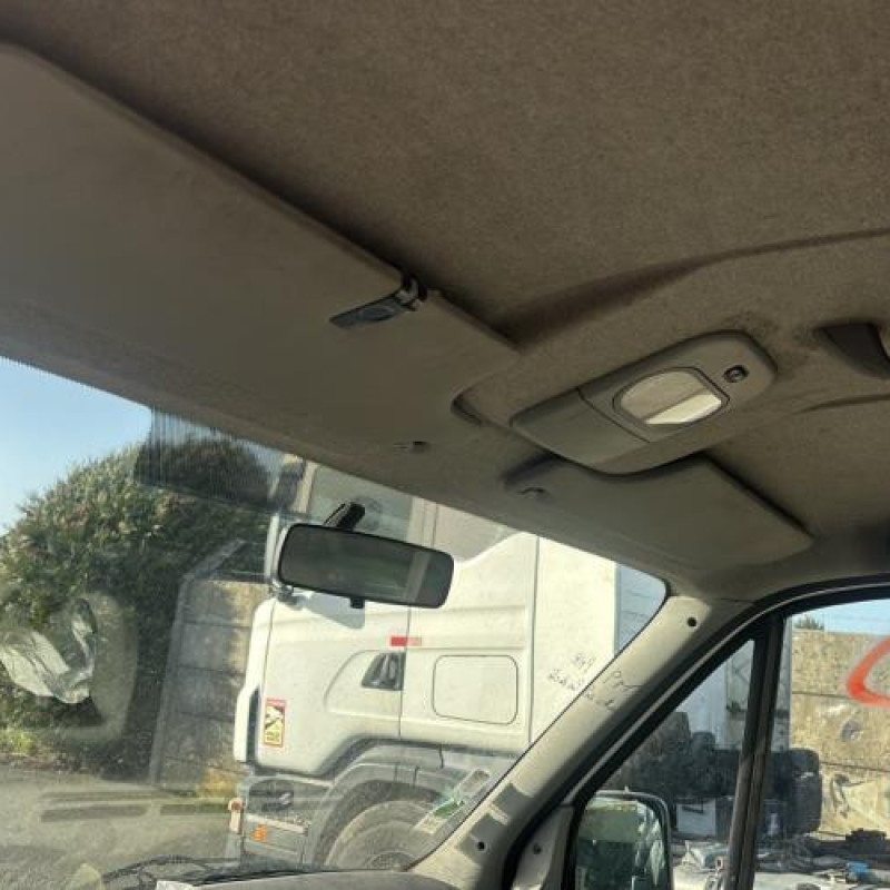 Etrier arriere droit (freinage) RENAULT MASTER 2 Photo n°13