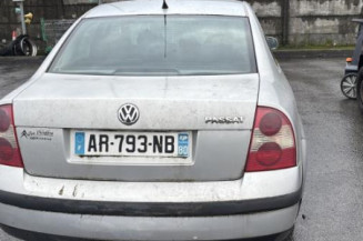 Leve vitre electrique avant gauche VOLKSWAGEN PASSAT 4