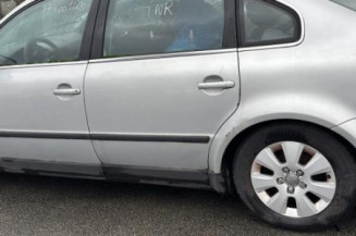 Leve vitre electrique avant gauche VOLKSWAGEN PASSAT 4