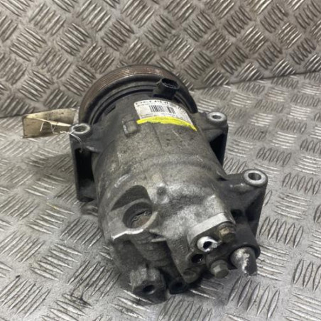 Compresseur clim RENAULT MEGANE 2 Photo n°1