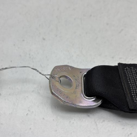 Attache ceinture arriere gauche PEUGEOT 107