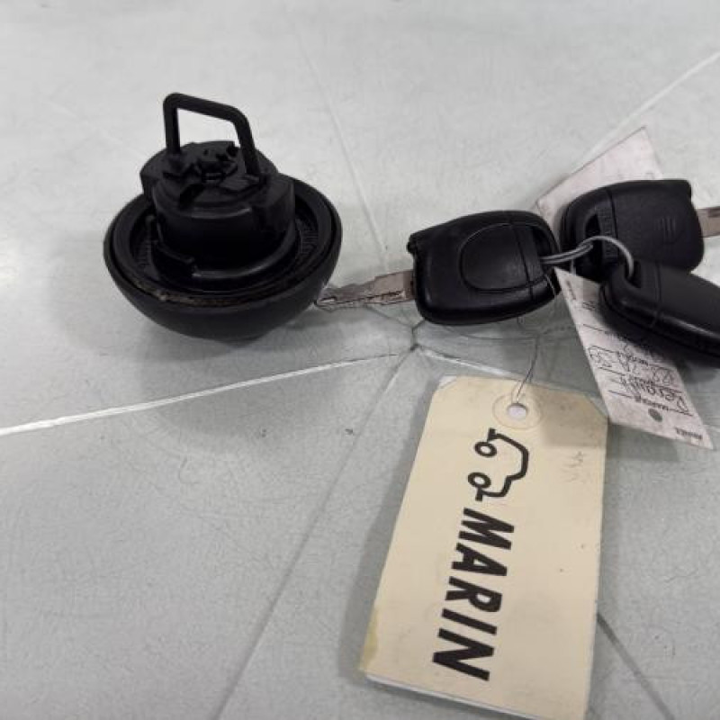 Bouchon de carburant RENAULT CLIO 2 Photo n°2