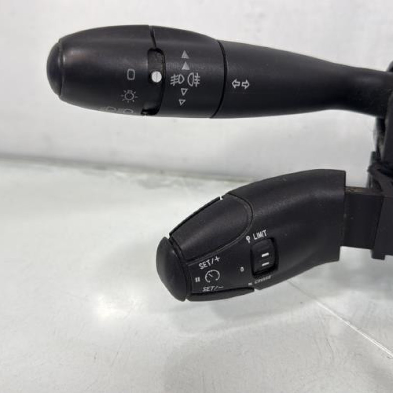 Com (Bloc Contacteur Tournant+Commodo Essuie Glace+Commodo Phare) PEUGEOT 307 Photo n°3