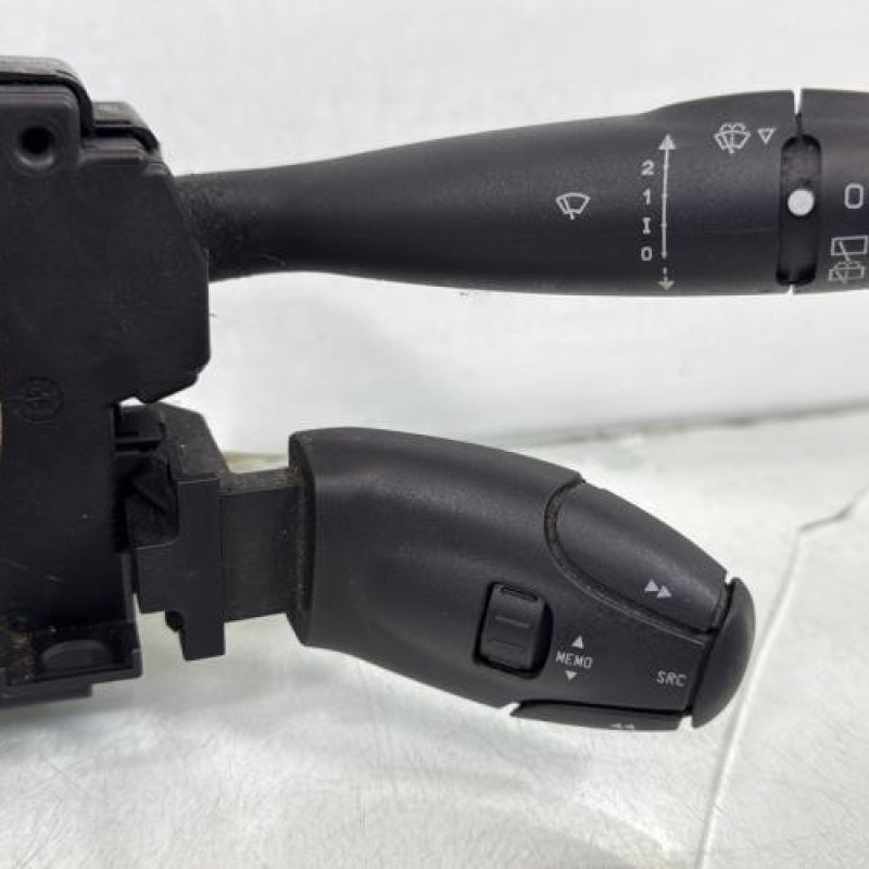 Com (Bloc Contacteur Tournant+Commodo Essuie Glace+Commodo Phare) PEUGEOT 307 Photo n°4