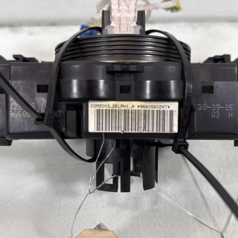 Com (Bloc Contacteur Tournant+Commodo Essuie Glace+Commodo Phare) PEUGEOT 307 Photo n°7