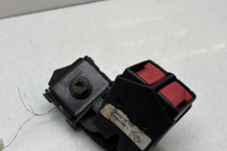 Attache ceinture arriere droit RENAULT CLIO 2 Photo n°1