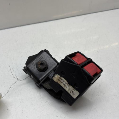 Attache ceinture arriere droit RENAULT CLIO 2 Photo n°1