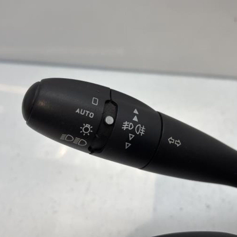 Com (Bloc Contacteur Tournant+Commodo Essuie Glace+Commodo Phare) PEUGEOT 207 Photo n°3