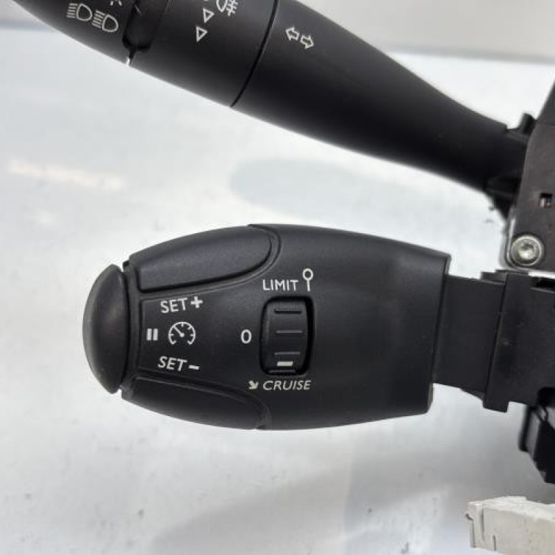 Com (Bloc Contacteur Tournant+Commodo Essuie Glace+Commodo Phare) PEUGEOT 207 Photo n°5