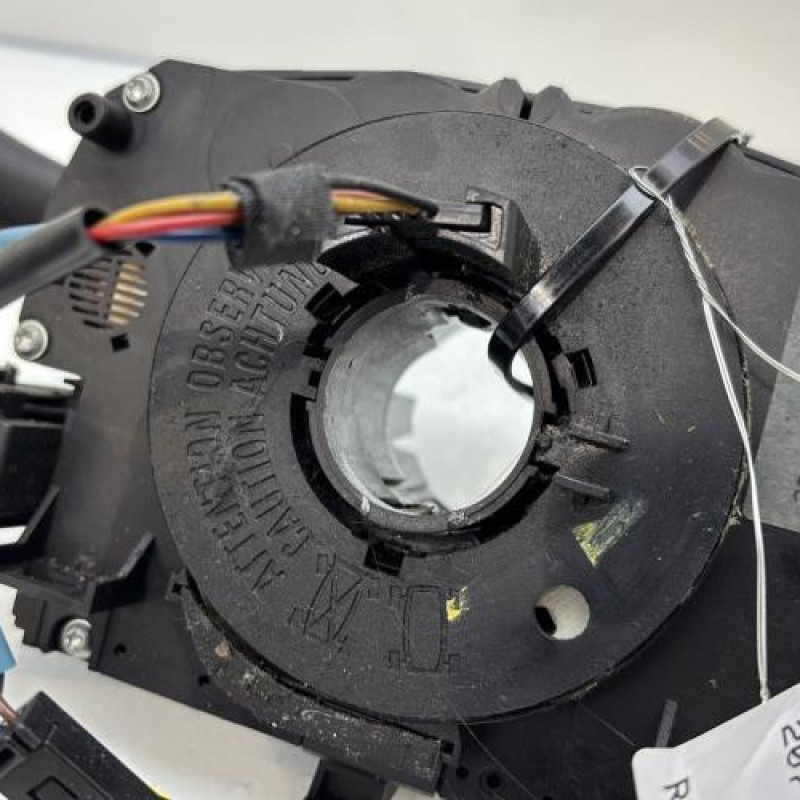 Com (Bloc Contacteur Tournant+Commodo Essuie Glace+Commodo Phare) PEUGEOT 207 Photo n°7