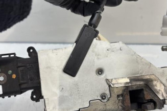 Serrure avant droit PEUGEOT 207