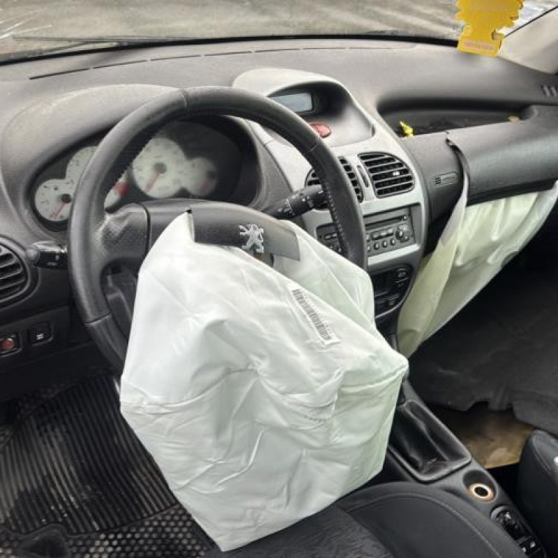 Bouchon de carburant PEUGEOT 206 Photo n°6