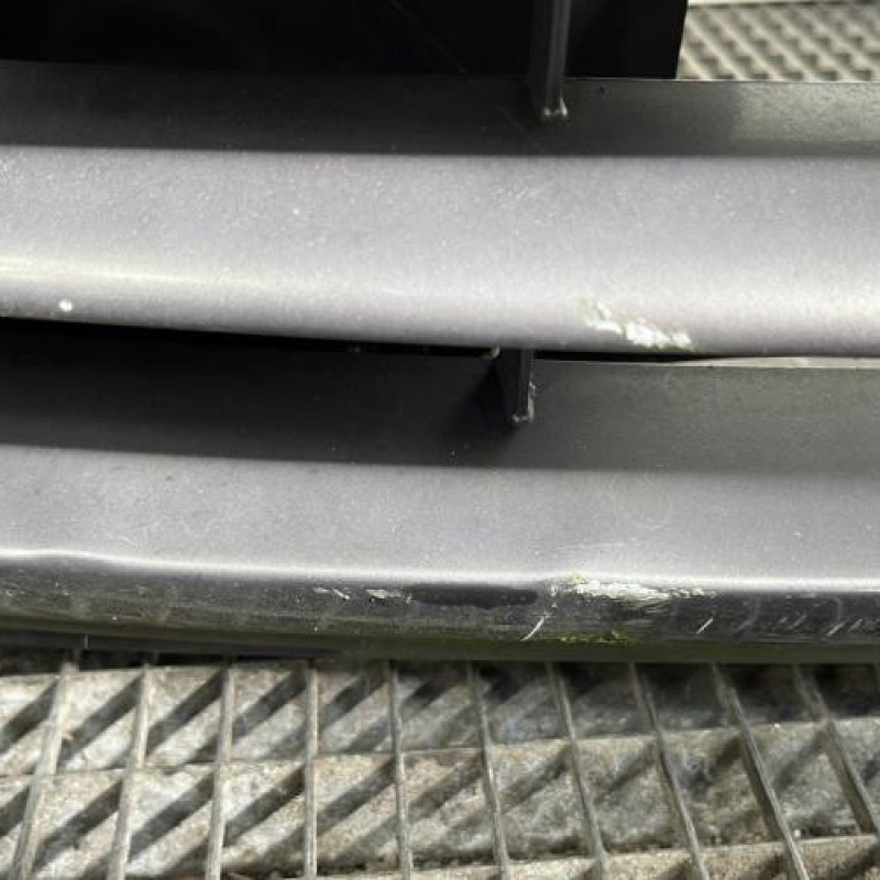 Pare choc avant RENAULT CLIO 2 Photo n°3