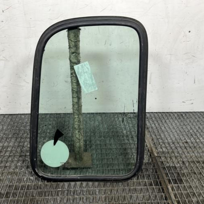 Vitre porte coffre droit RENAULT KANGOO 1 Photo n°4