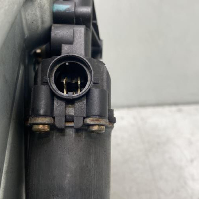 Leve vitre electrique avant gauche RENAULT TWINGO 1 Photo n°3