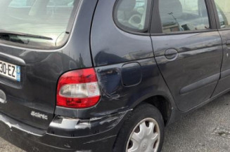 Anti brouillard gauche (feux) RENAULT SCENIC 1