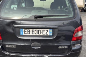Anti brouillard gauche (feux) RENAULT SCENIC 1