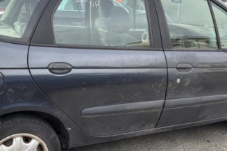 Anti brouillard gauche (feux) RENAULT SCENIC 1