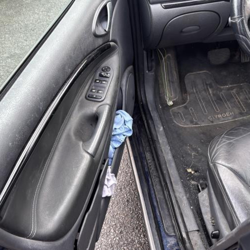 Malle/Hayon arriere CITROEN C5 1 Photo n°17