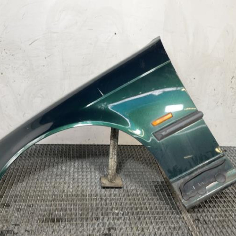 Aile avant gauche BMW SERIE 3 E36 Photo n°1