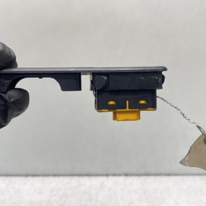 Interrupteur de leve vitre avant droit BMW SERIE 3 E36 Photo n°2