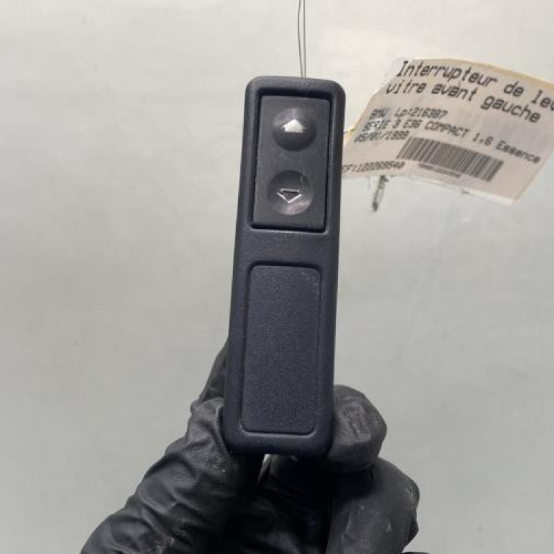 Interrupteur de leve vitre avant gauche BMW SERIE 3 E36 Photo n°1