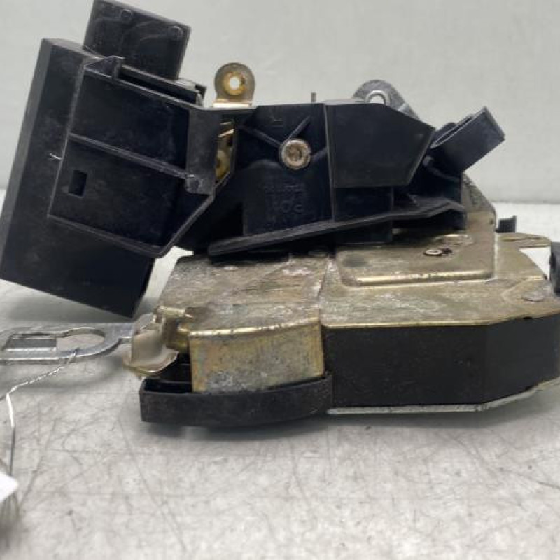 Serrure avant droit BMW SERIE 3 E36 Photo n°1