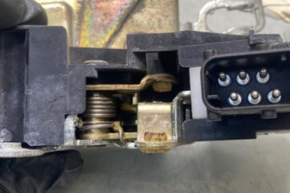 Serrure avant droit BMW SERIE 3 E36