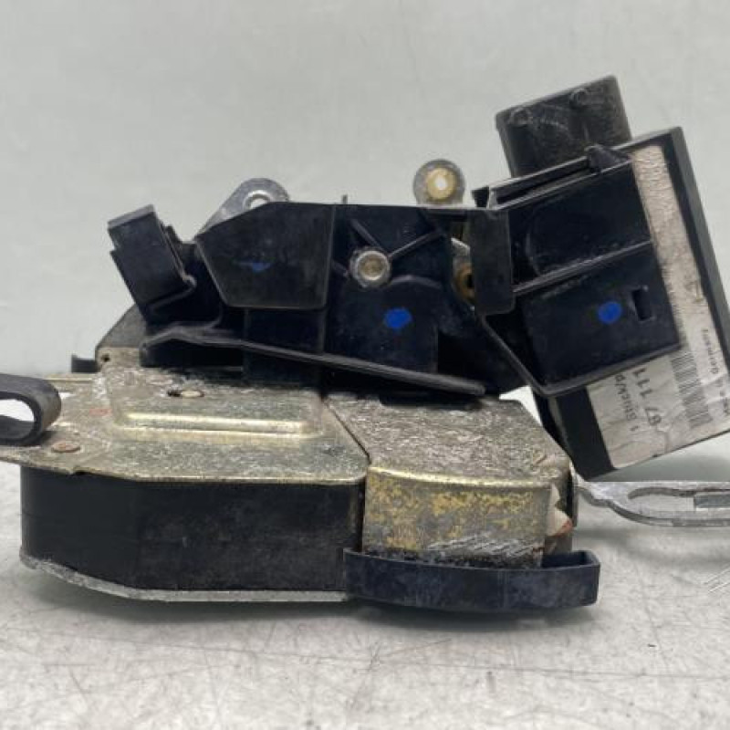 Serrure avant gauche BMW SERIE 3 E36 Photo n°1