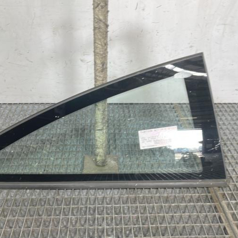 Custode arriere droit OPEL CORSA D Photo n°1