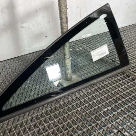 Custode arriere droit OPEL CORSA D