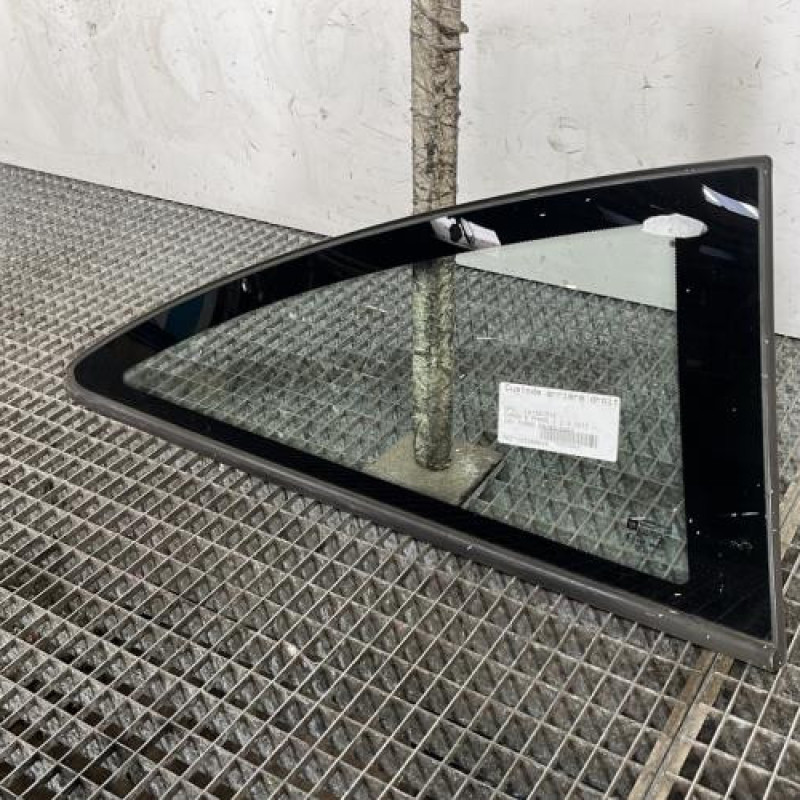 Custode arriere droit OPEL CORSA D Photo n°3