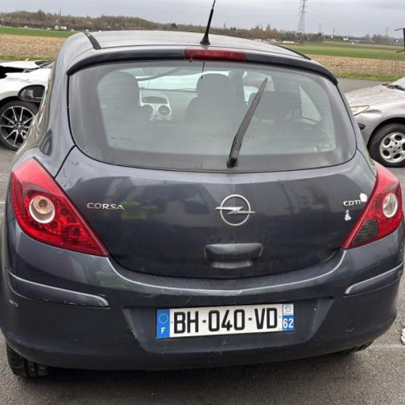 Custode arriere gauche OPEL CORSA D Photo n°9