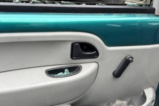 Pare choc avant RENAULT KANGOO 1