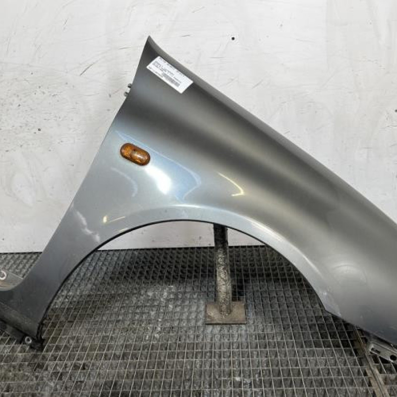 Aile avant droit RENAULT CLIO 2 Photo n°1