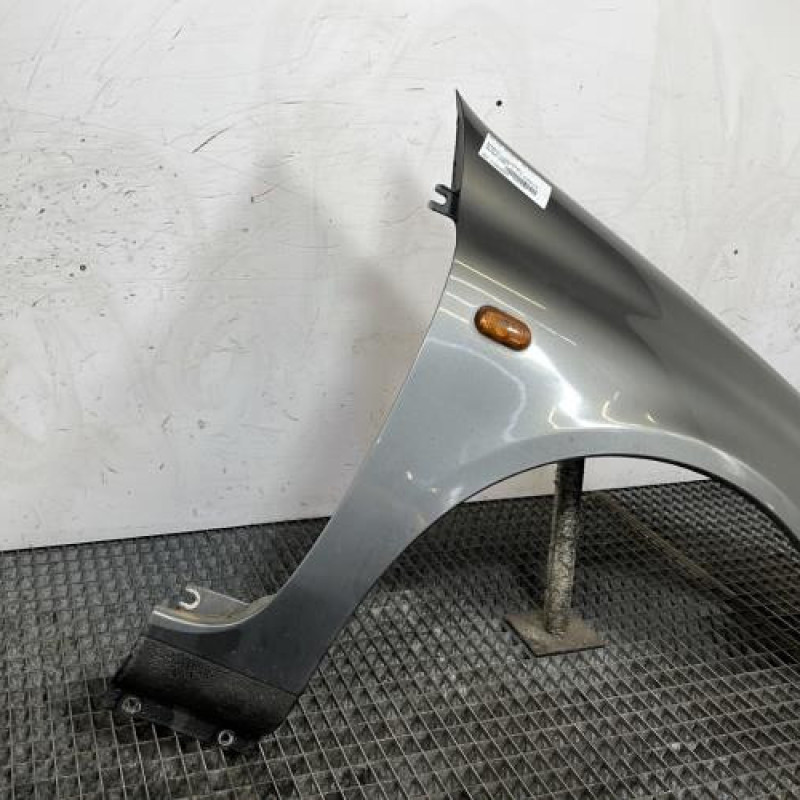 Aile avant droit RENAULT CLIO 2 Photo n°3