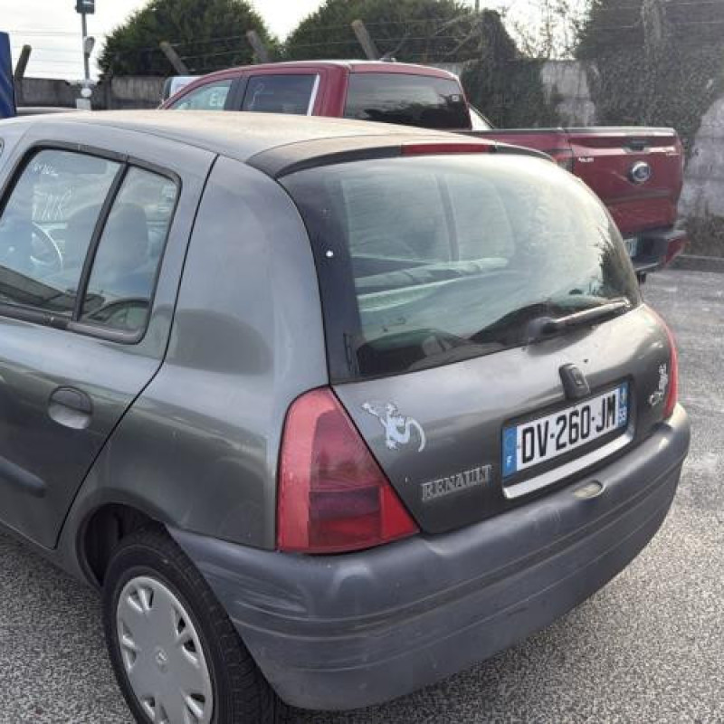 Aile avant droit RENAULT CLIO 2 Photo n°8