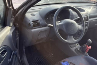 Aile avant droit RENAULT CLIO 2